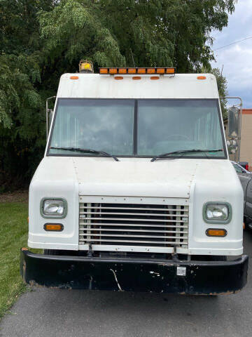 2006 Freightliner MT45 Chassis for sale at FENTON AUTO SALES in Westfield MA