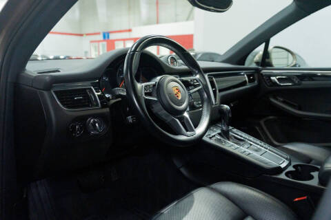 2017 Porsche Macan