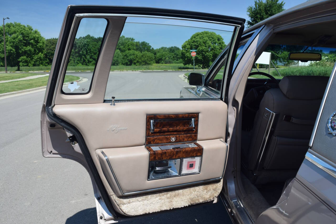 1991 Cadillac Brougham 115