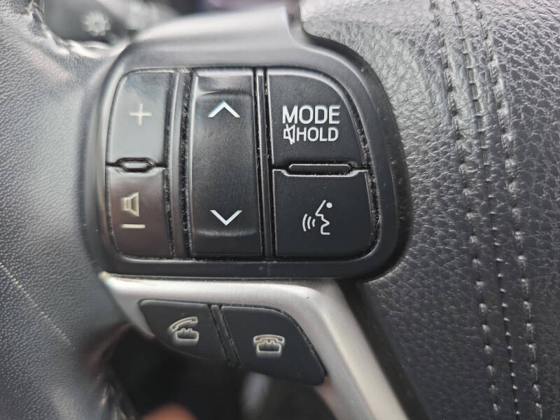 2016 Toyota Highlander LE Plus