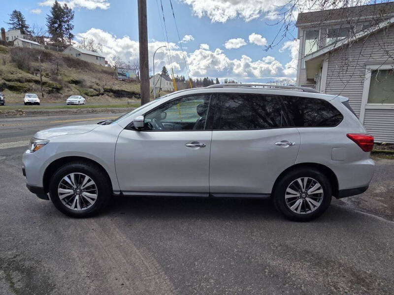 2017 Nissan Pathfinder S