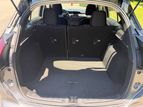 2023 Nissan Kicks S