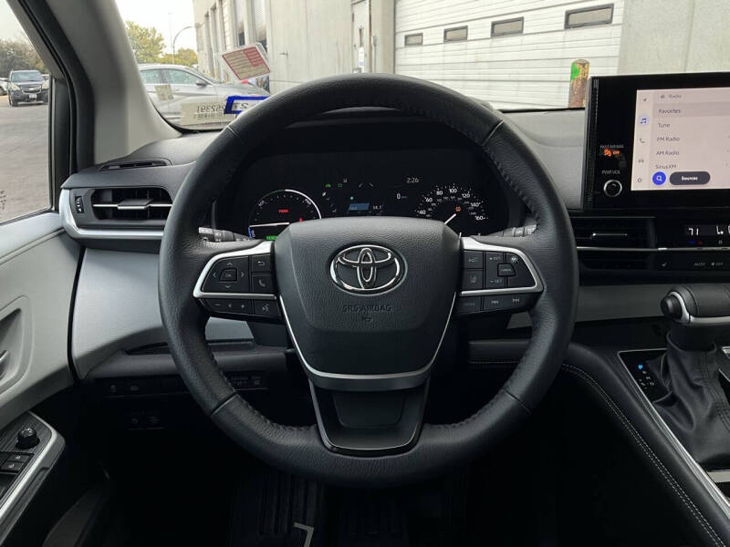 2025 Toyota Sienna