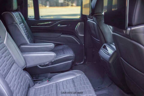 2023 Cadillac Escalade ESV Sport Platinum