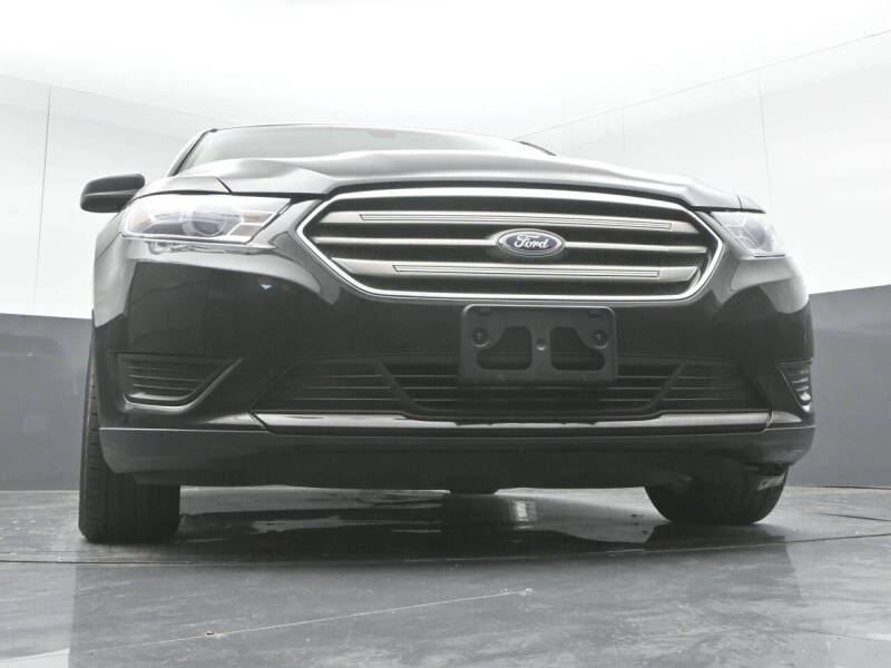 2019 Ford Taurus SE