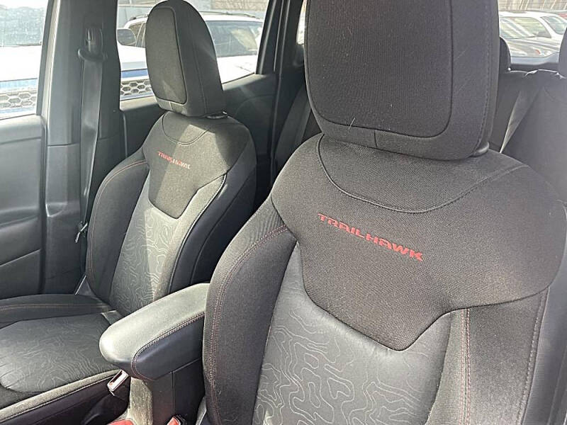 2017 Jeep Renegade Trailhawk