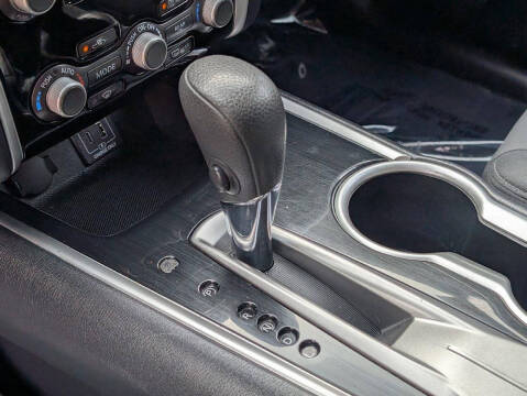 2020 Nissan Pathfinder S