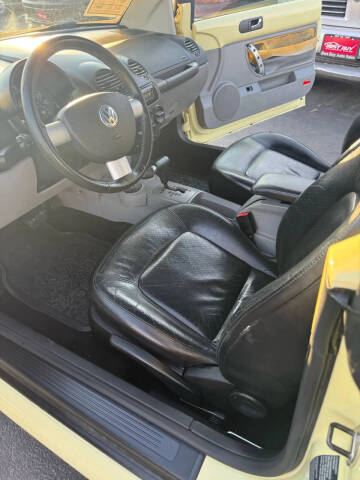 2004 Volkswagen New Beetle Convertible GLS
