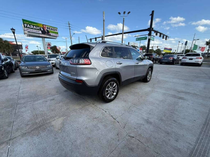 2019 Jeep Cherokee Latitude Plus