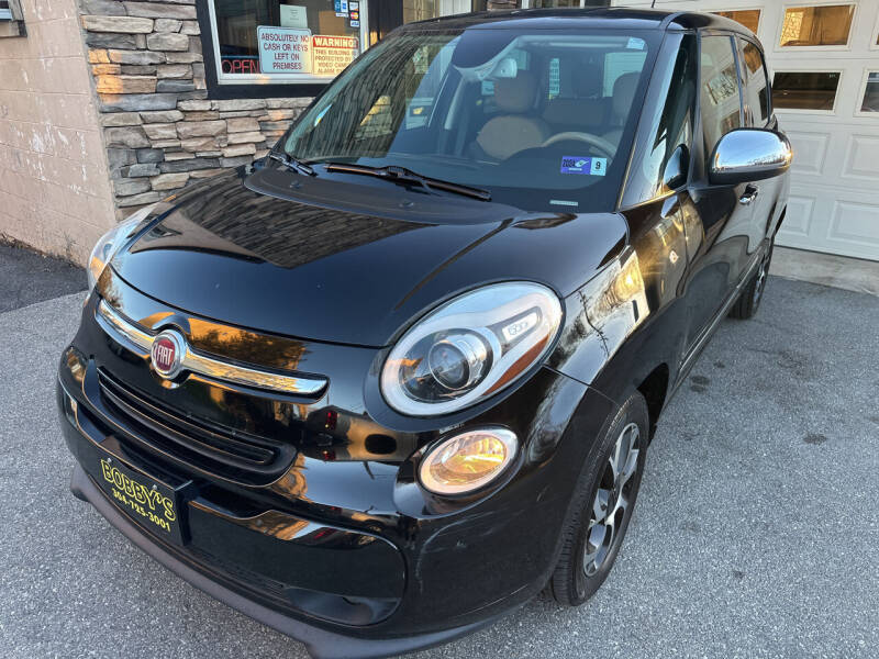 2014 FIAT 500L for sale at Bobbys Used Cars in Charles Town WV