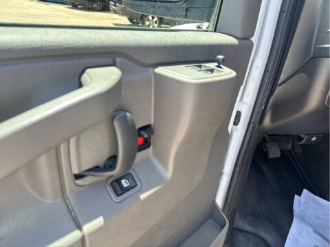 2024 GMC Savana 2500