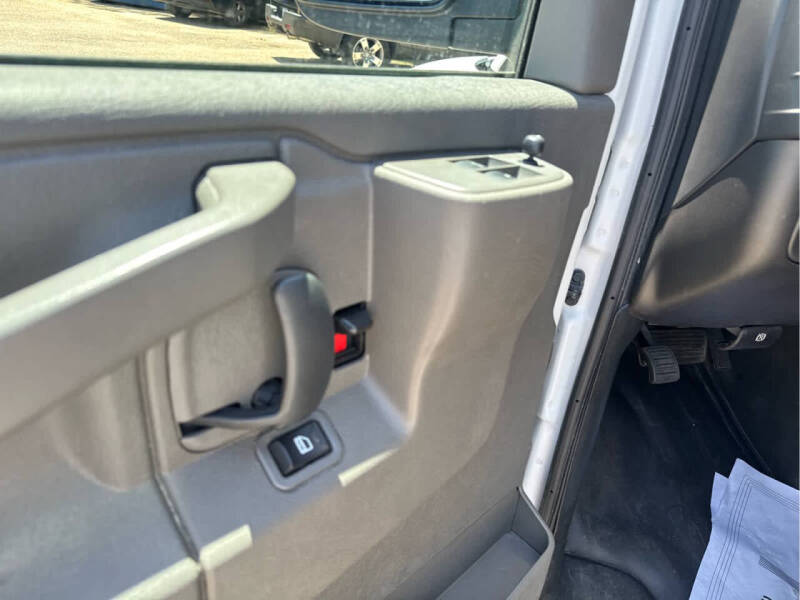 2024 GMC Savana 2500
