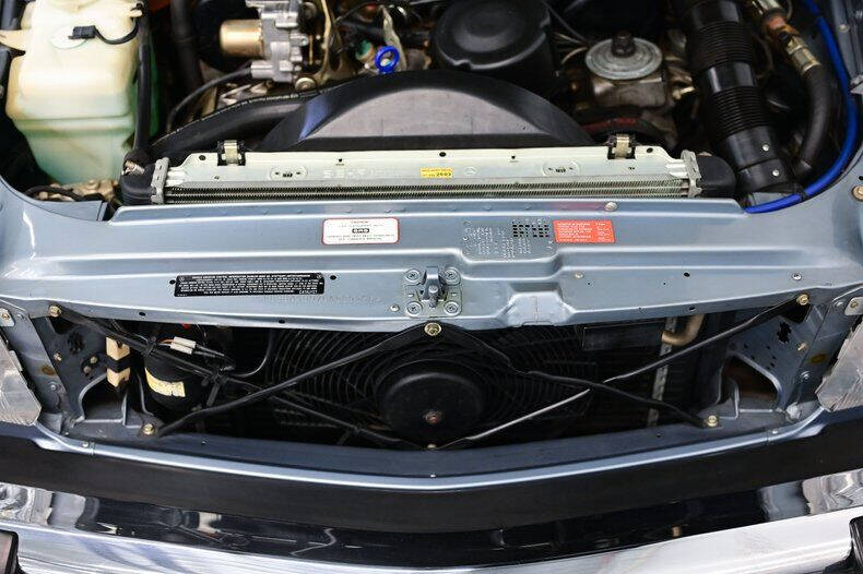 1986 Mercedes-Benz 560-Class 560 SL