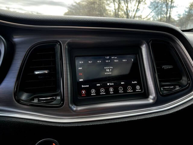 2018 Dodge Challenger SXT