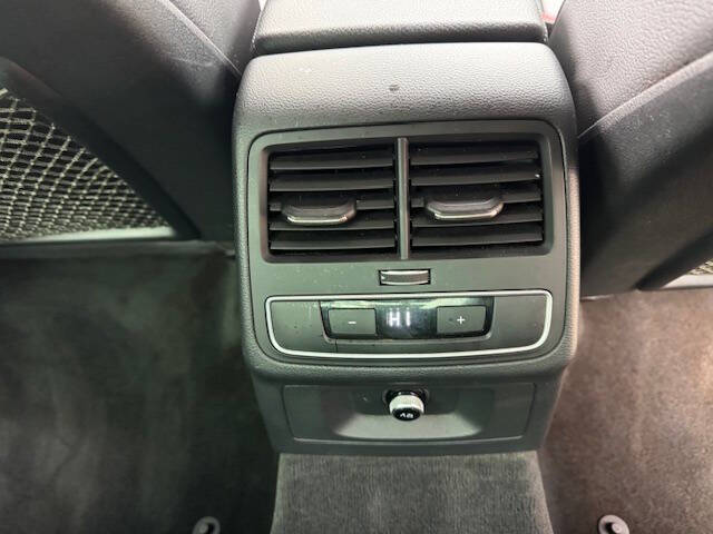 2017 Audi A4 2.0T quattro Premium