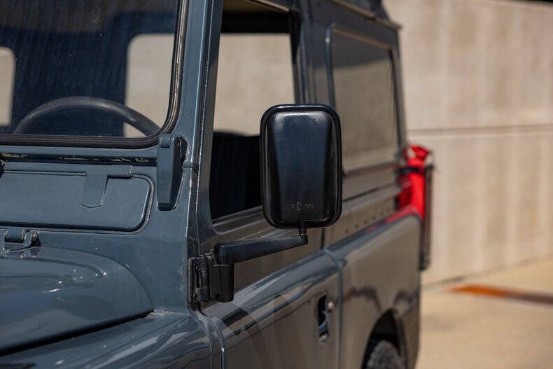 1983 Land Rover Santana