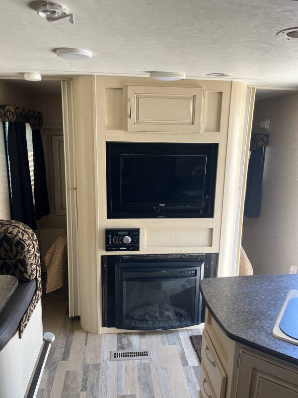 2017 Winnebago Minnie
