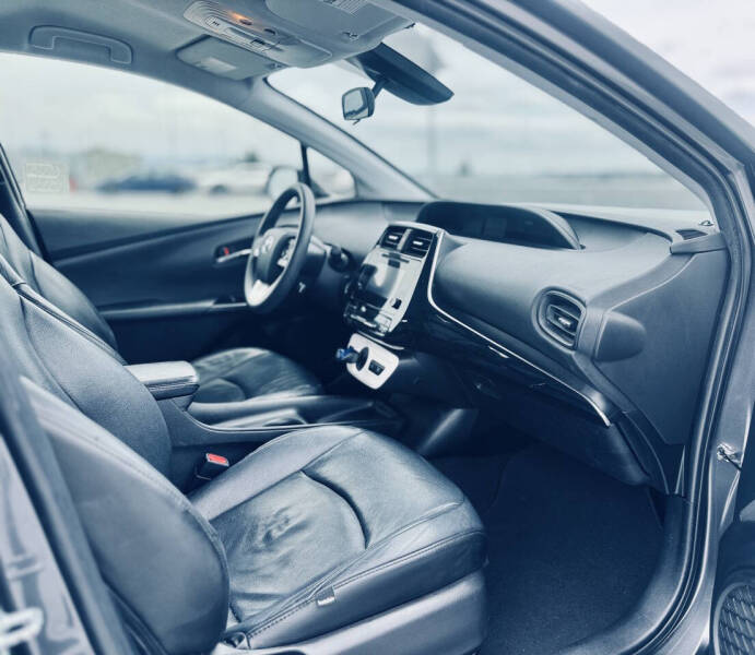 2017 Toyota Prius Two