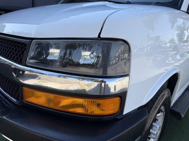 2023 Chevrolet Express LT 3500