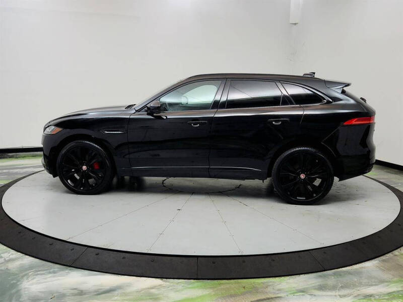 2019 Jaguar F-PACE S