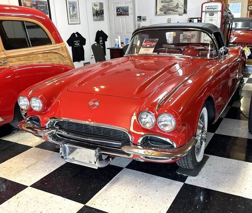 1962 Chevrolet Corvette 13