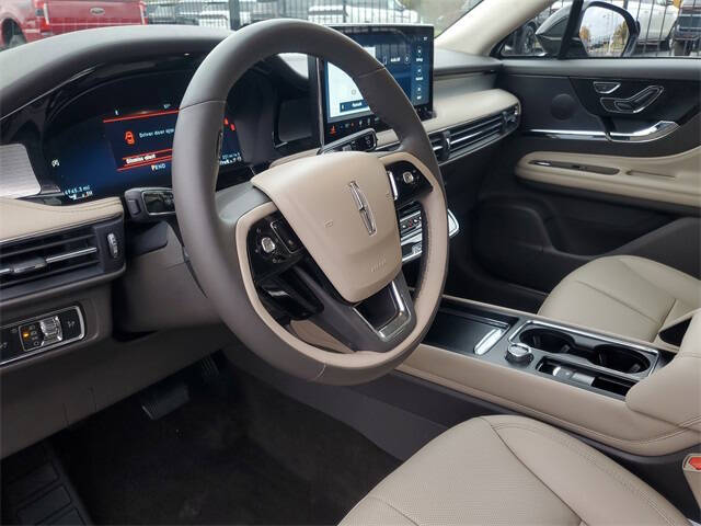 2023 Lincoln Corsair Standard