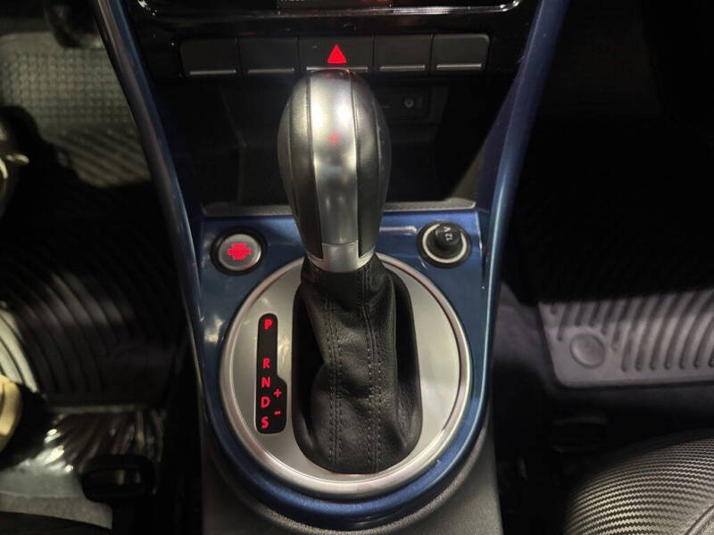 2017 Volkswagen Beetle 1.8T SE