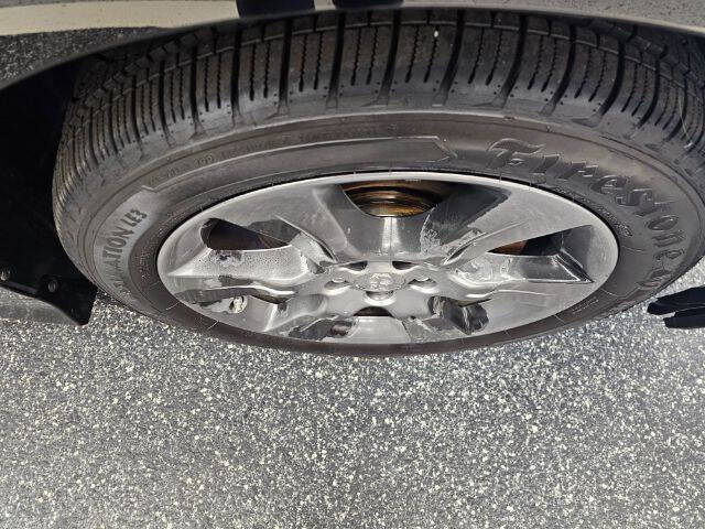 2012 Toyota Sienna SE 8-Passenger