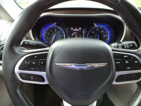 2017 Chrysler Pacifica Touring-L