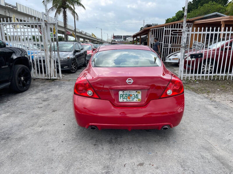 2012 Nissan Altima S photo 8