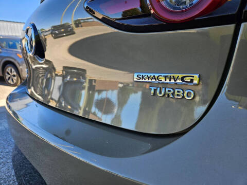 2024 Mazda Mazda3 Hatchback 2.5 Carbon Turbo