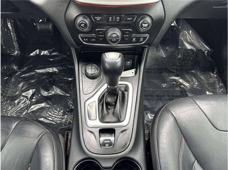 2015 Jeep Cherokee Trailhawk