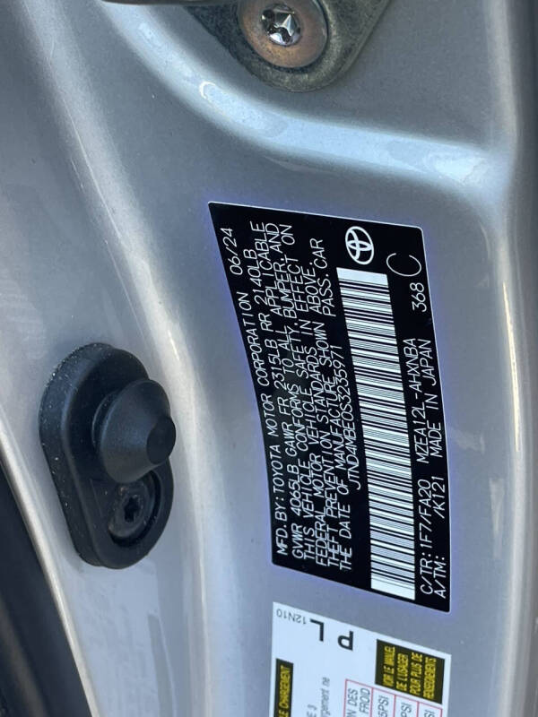 2025 Toyota Corolla Hatchback SE