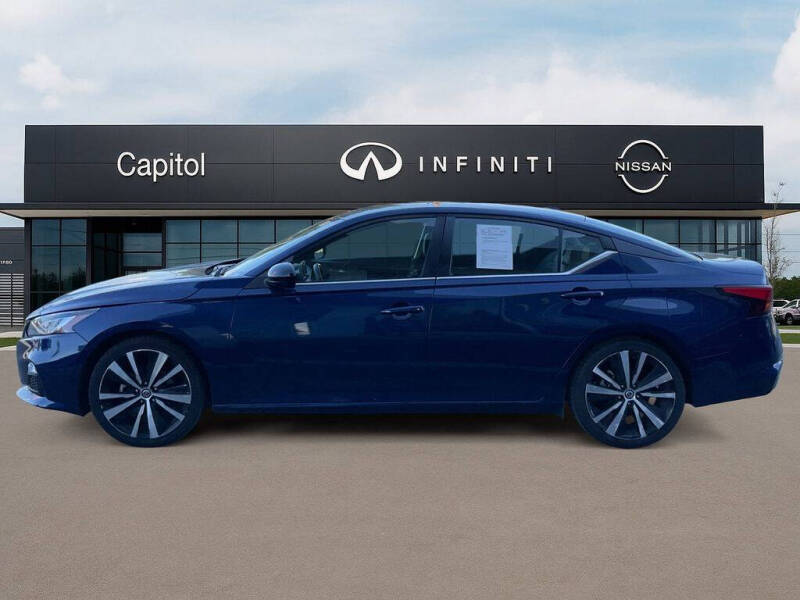 2022 Nissan Altima 2.5 SR