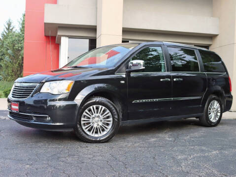 2014 Chrysler Town and Country Touring-L