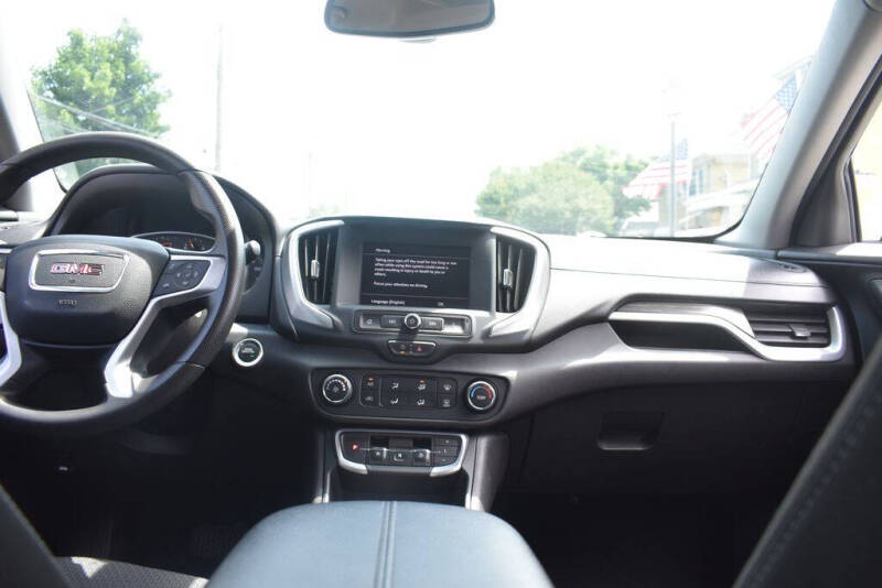 2024 GMC Terrain SLE