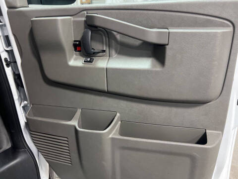 2024 Chevrolet Express 2500