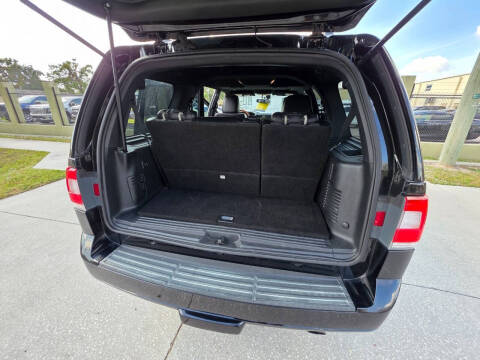 2017 Lincoln Navigator Select