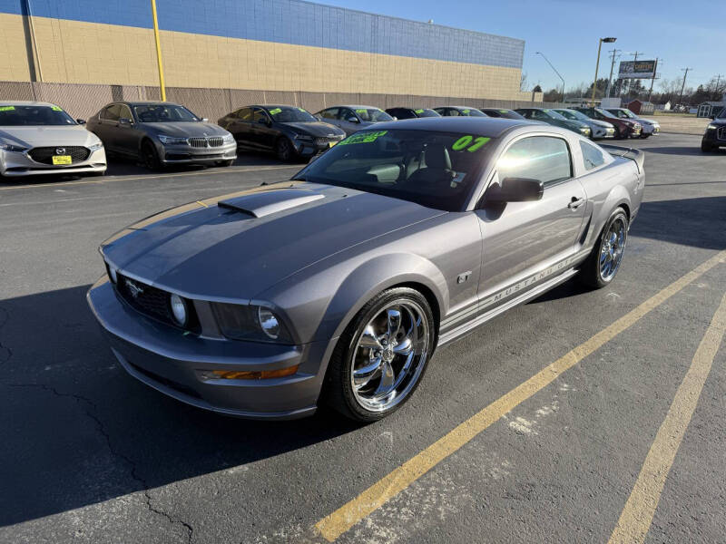 2007 Ford Mustang GT Deluxe