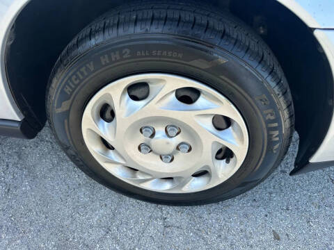 2002 Saturn L-Series L100