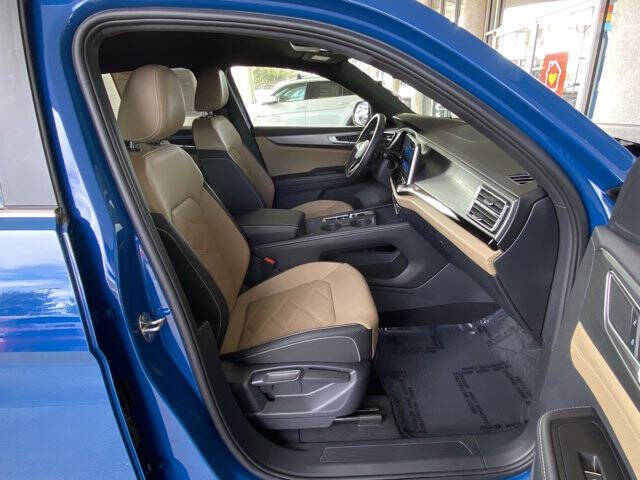 2025 Volkswagen Atlas Cross Sport SE 4Motion