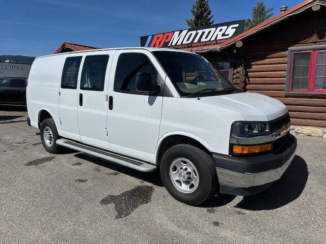 2022 Chevrolet Express 2500
