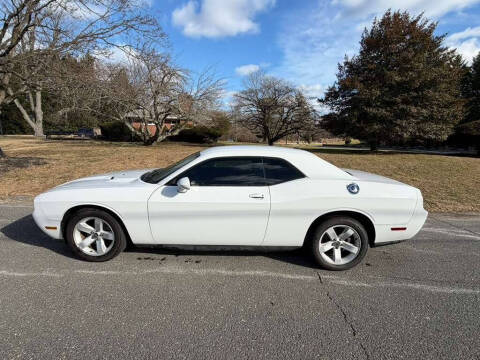 2014 Dodge Challenger SXT Plus