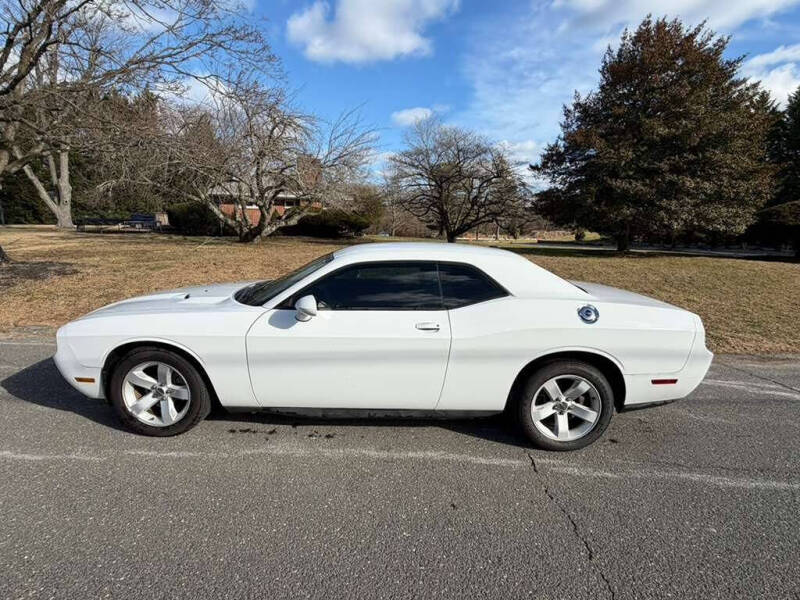2014 Dodge Challenger SXT Plus