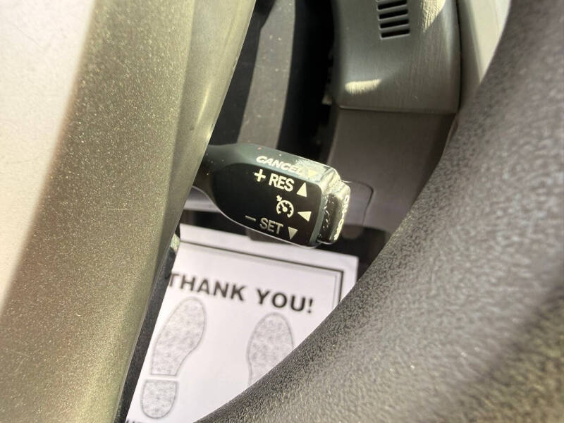 2013 Toyota Prius v Two