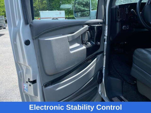 2025 GMC Savana 2500
