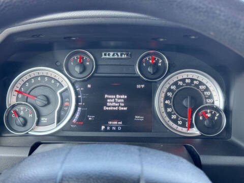 2013 RAM 1500 SLT