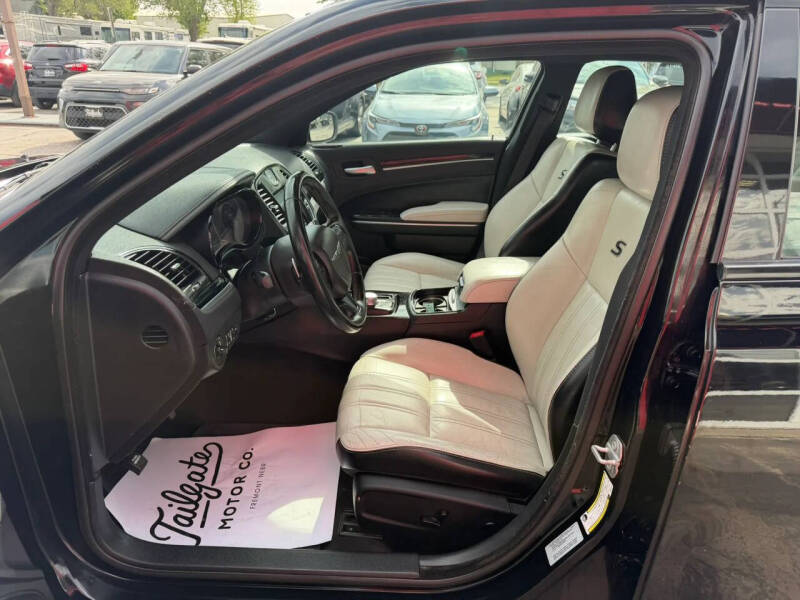 2017 Chrysler 300