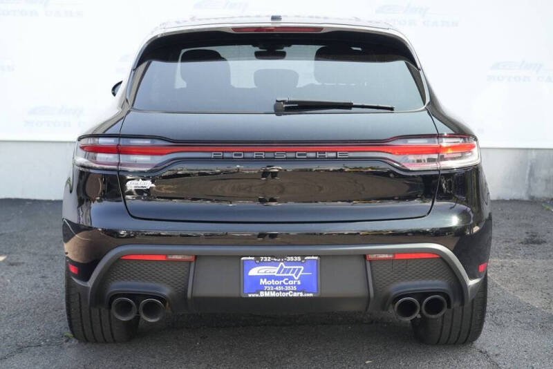 2023 Porsche Macan T