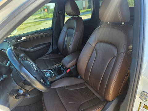 2016 Audi Q5 2.0T quattro Premium Plus